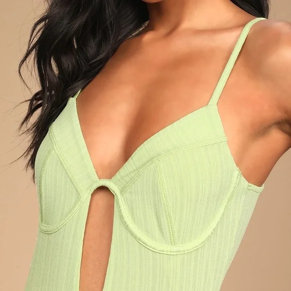 NEW Light Green Ribbed Tie-Back Cutout Bodysuit - Picture 5 of 6